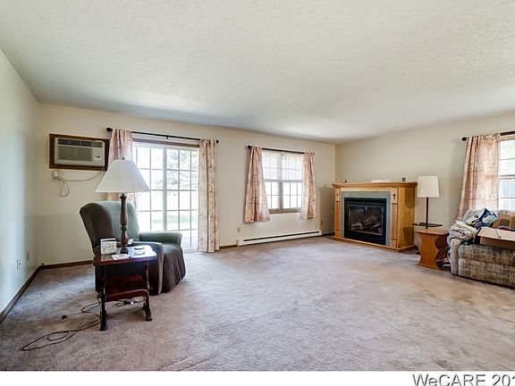 3rd image of 650 Golden Oaks Dr Unit 37