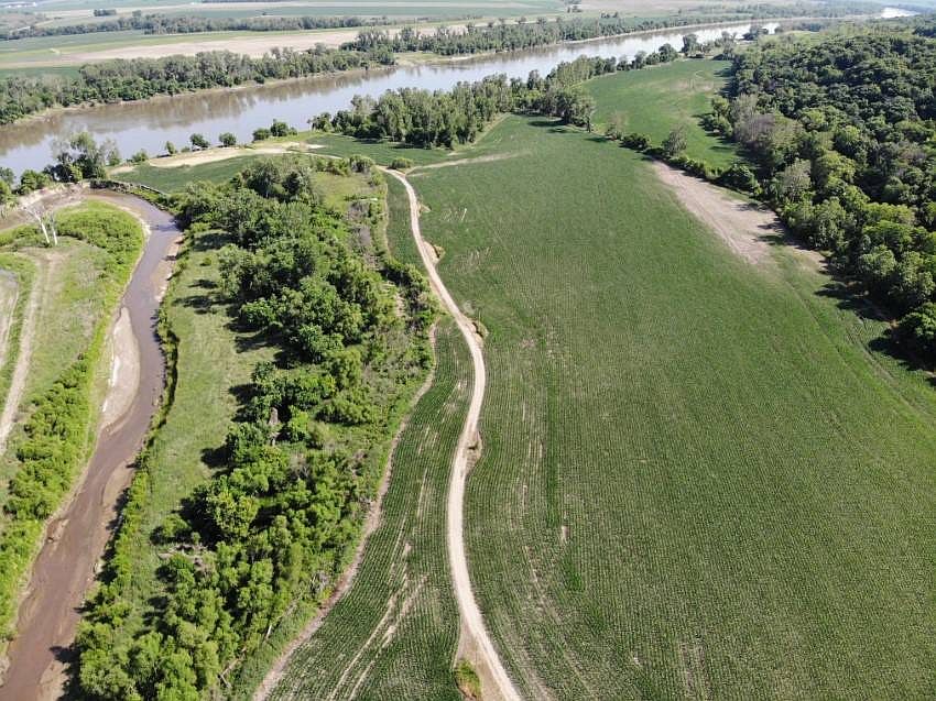 428 Monument Rd, Atchison, KS 66002 Zillow