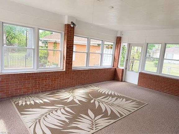 5th image of 316 Tudor Pl