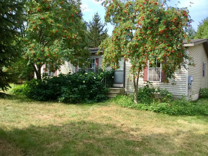 1st image of 2435 Lake St