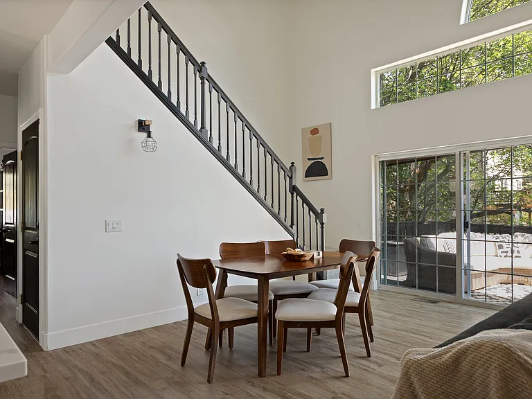 1498 Deer Way Dr — Photo 21