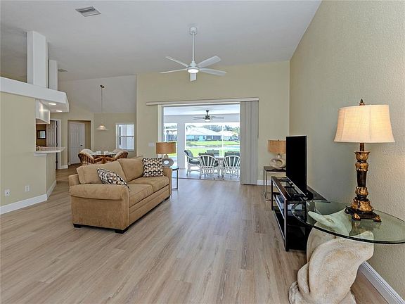 3rd image of 5078 Winter Rose Way