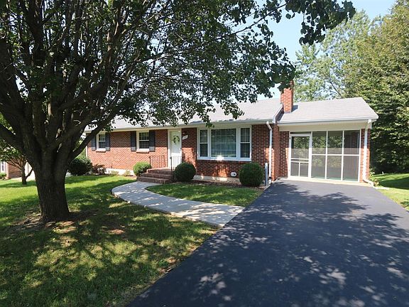 2nd image of 1121 Glenfield Dr Lot 26