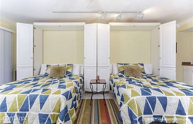 Hidden luxurious queen murphy bed
