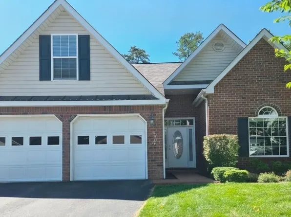 4314 Faircrest Ln, Roanoke, VA 24018