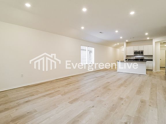 4th image of 10916 Mason Dr