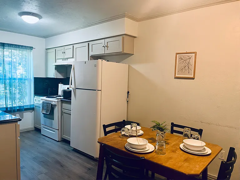 2206 Statler Dr — Photo 3