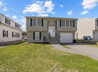 73 Clemence St, Cranston, RI 02920