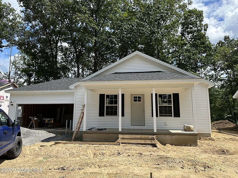 4th image of 46 Overlook Drive
