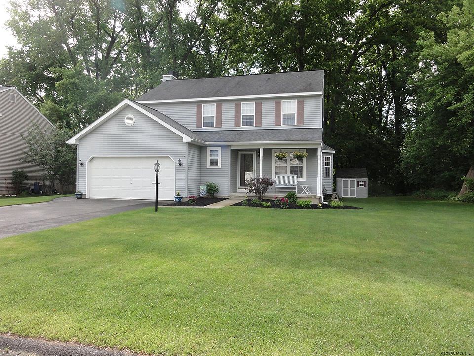 1st image of 21 Lapham Dr