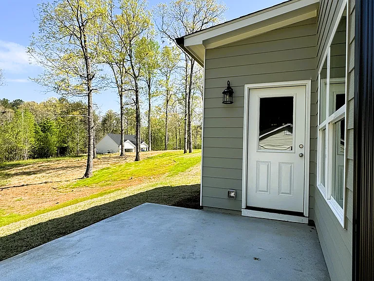 241 Perimeter Rd — Photo 18