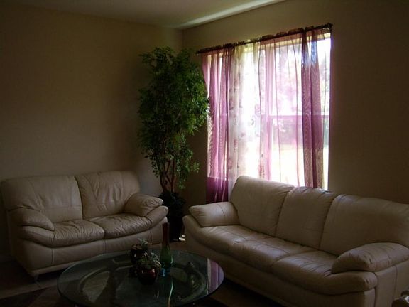 3rd image of 9352 Silent Oak Cir
