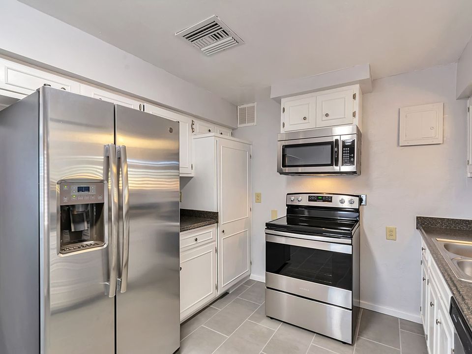 1st image of 2557 E Glenn St #1