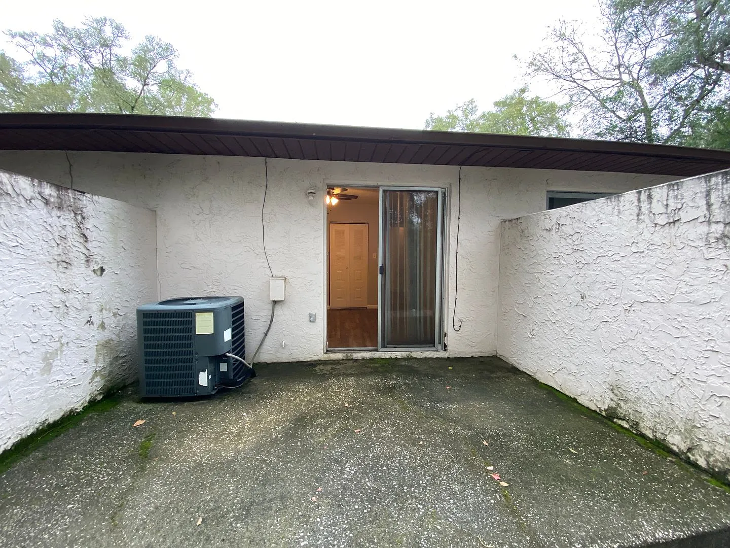 Oak Hill- 1109 NW 41st Avenue - MR9 — Photo 4