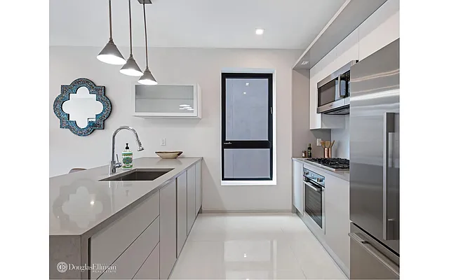 Sold by Douglas Elliman | media 38