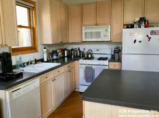 2732 N Wayne Ave #3T, Chicago, IL 60614