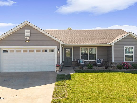 2nd image of 10913 Pheasant Hill Cir