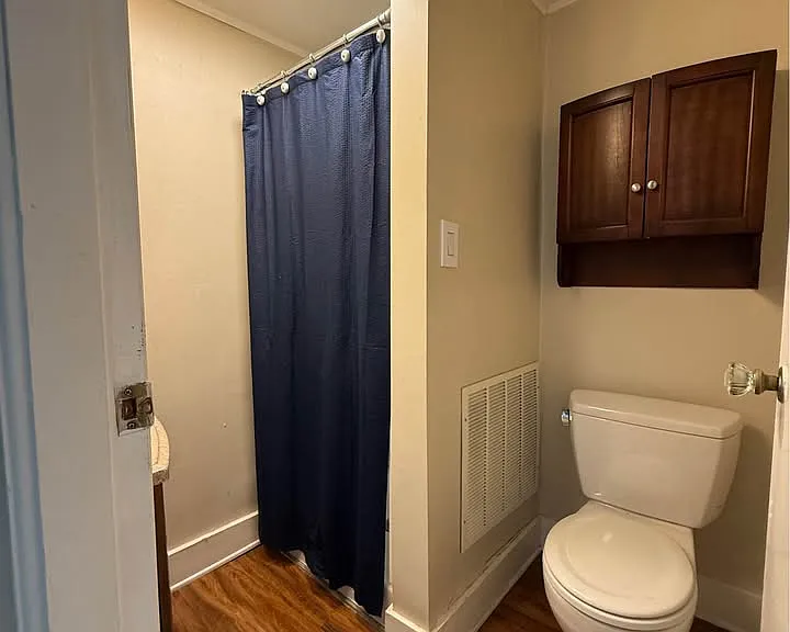 1116 E Main St #1 — Photo 7