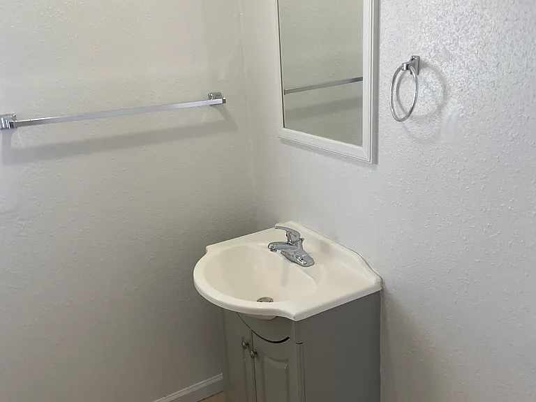 Updated 2 bed / 1 bath in the Near North Valley — Photo 21
