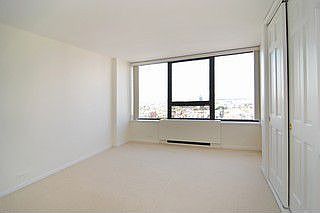 5th image of 1560 N Sandburg Ter #2715J
