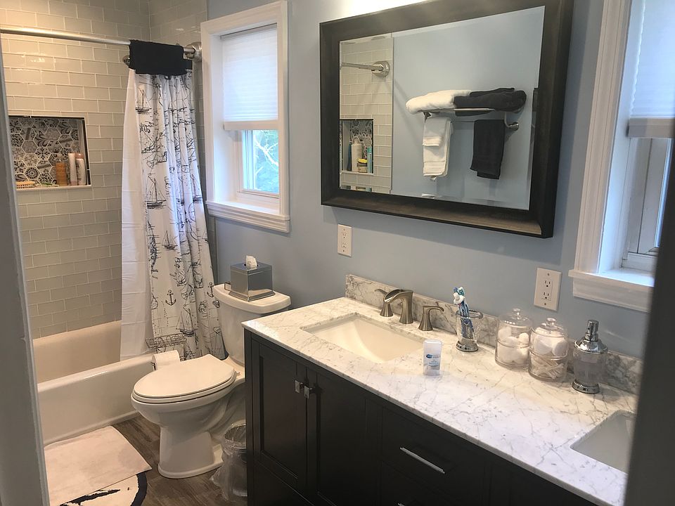 1st image of 17 Weston Ln