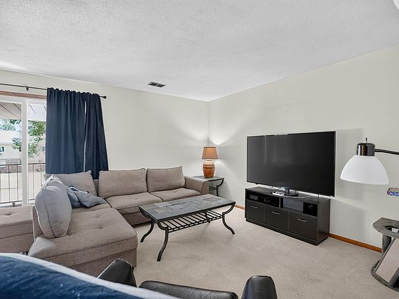 3rd image of 766 Russell Rd APT 3
