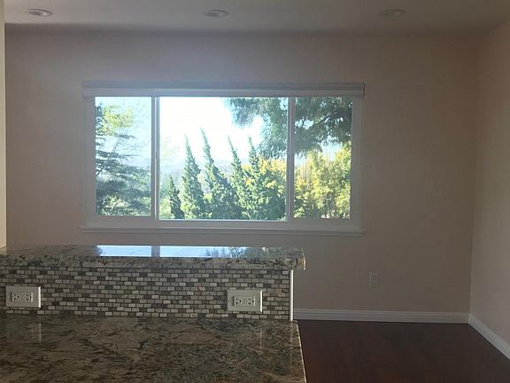 UP Kitchen Opens to DR and Shares View