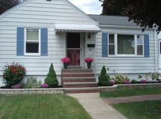 24 Guild Rd, Saugus, MA 01906