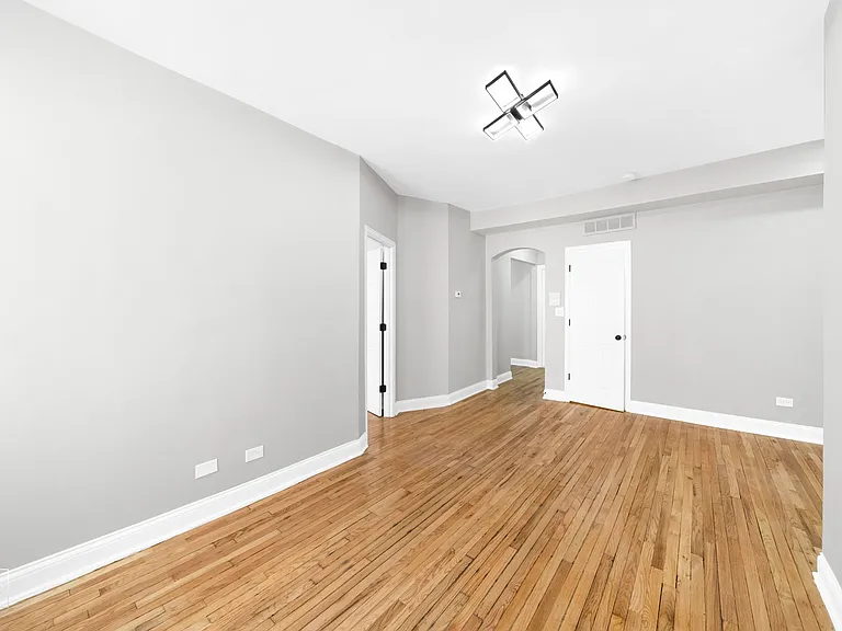 5832 W North Ave Chicago, IL 60639 — Photo 1