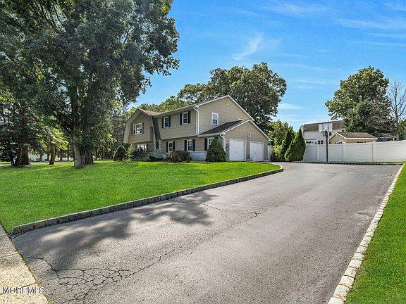 3rd image of 700 Merrimac Way