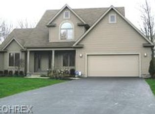1943 Celestial Dr NE, Warren, OH
