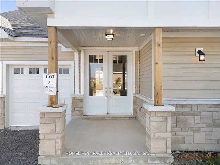 140 Country Club Dr — Photo 2