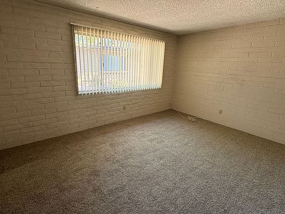 4th image of 4549 E Bellevue St