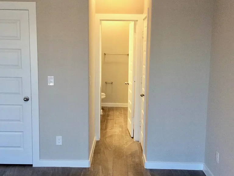 223 Hidden Springs Dr — Photo 5