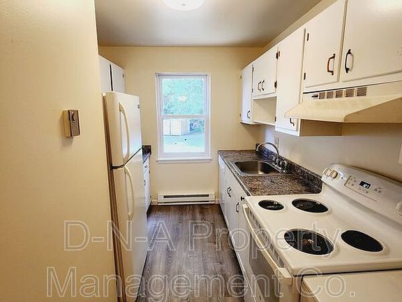 4th image of 404 Woodcliff Ave #1102