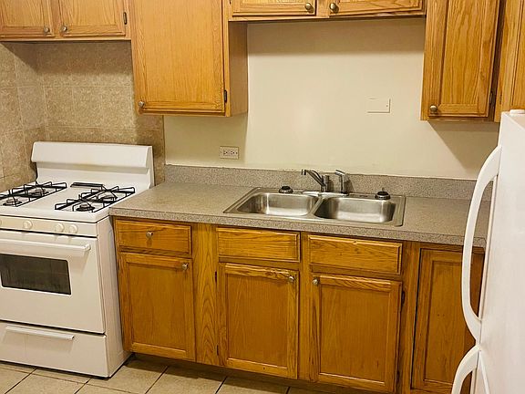 5th image of 7801 S South Shore Dr #219