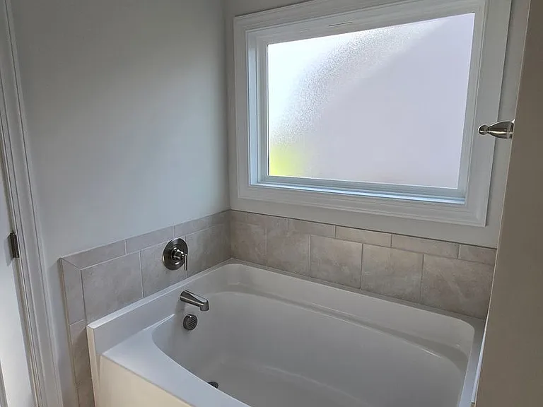 918 Uplands Ln — Photo 24