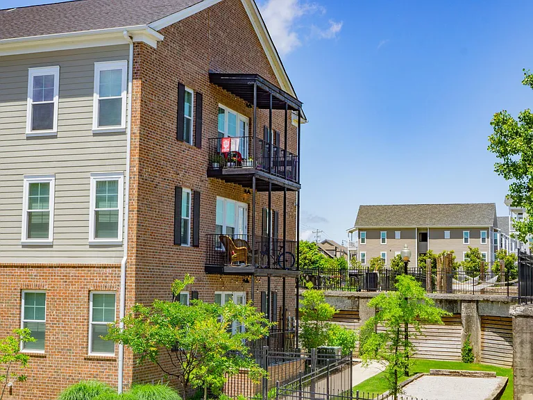 South Junction Apartments — Photo 46