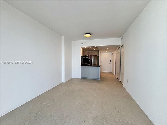 3rd image of 2829 Indian Creek Dr APT 604