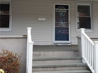 472 Merrick Rd, Rockville Centre, NY 11570