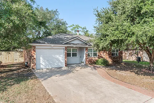 3408 Dallis Dr Photo 1