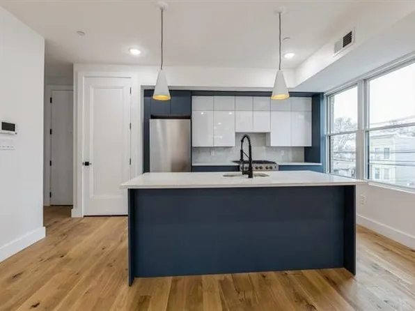 259 Liberty Avenue image 4 of 24