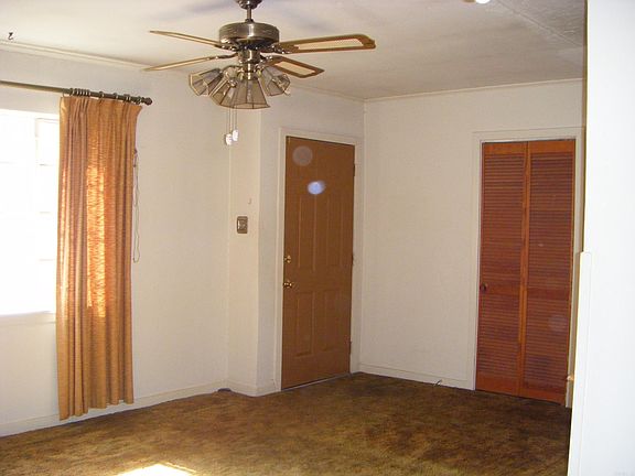 3rd image of 1516 Walnut St