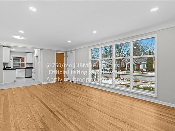 5th image of 11764 Marion