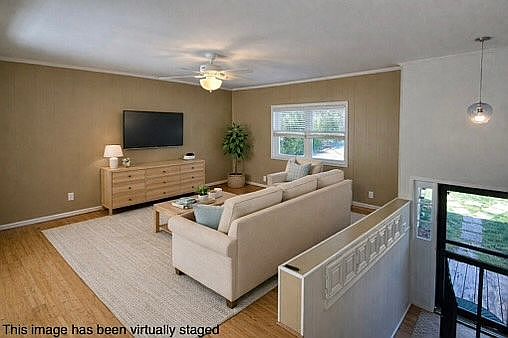 3rd image of 2678 Lake Shore Rd S