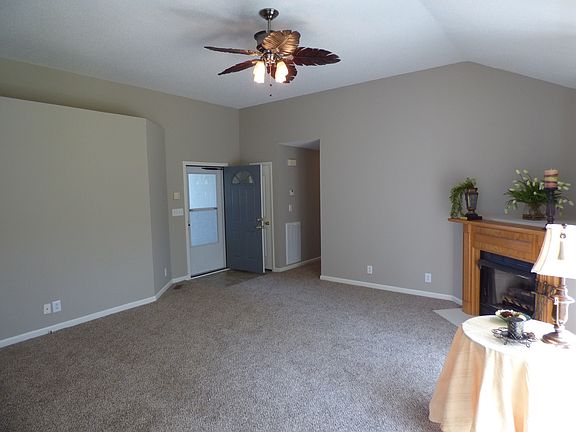 3rd image of 1364 Archer Pl