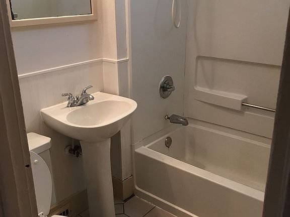 5th image of 110 E Rosser Ave #5774676
