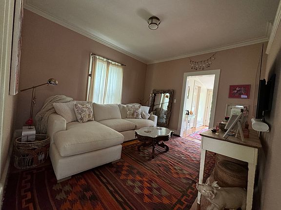 4th image of 717 Altavista Ave