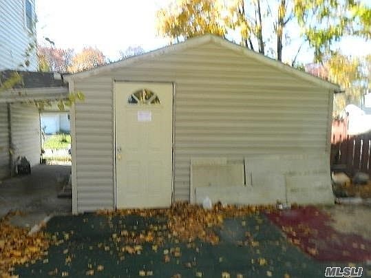 4th image of 141 Hilltop Dr
