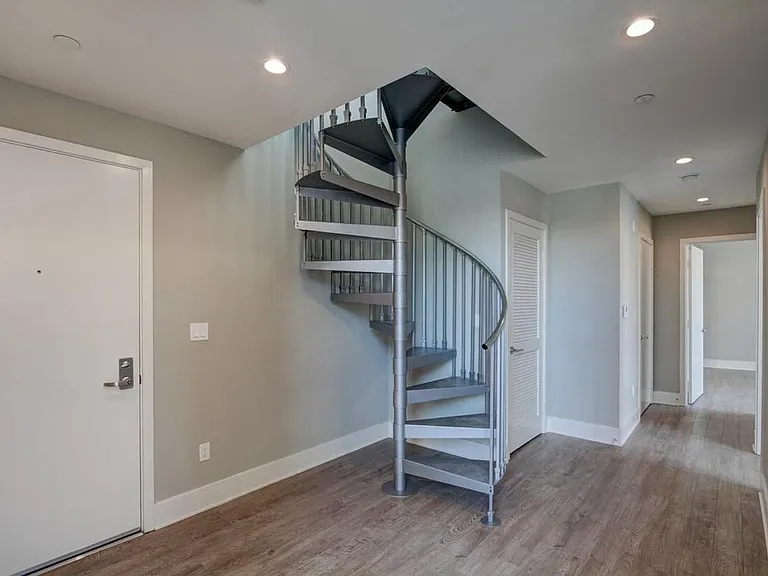 1210 S Corning St #201 — Photo 7